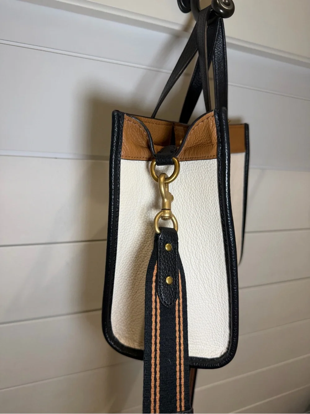 Coach Field Tote 22 White, Tan & Black Leather Crossbody Bag with Strap